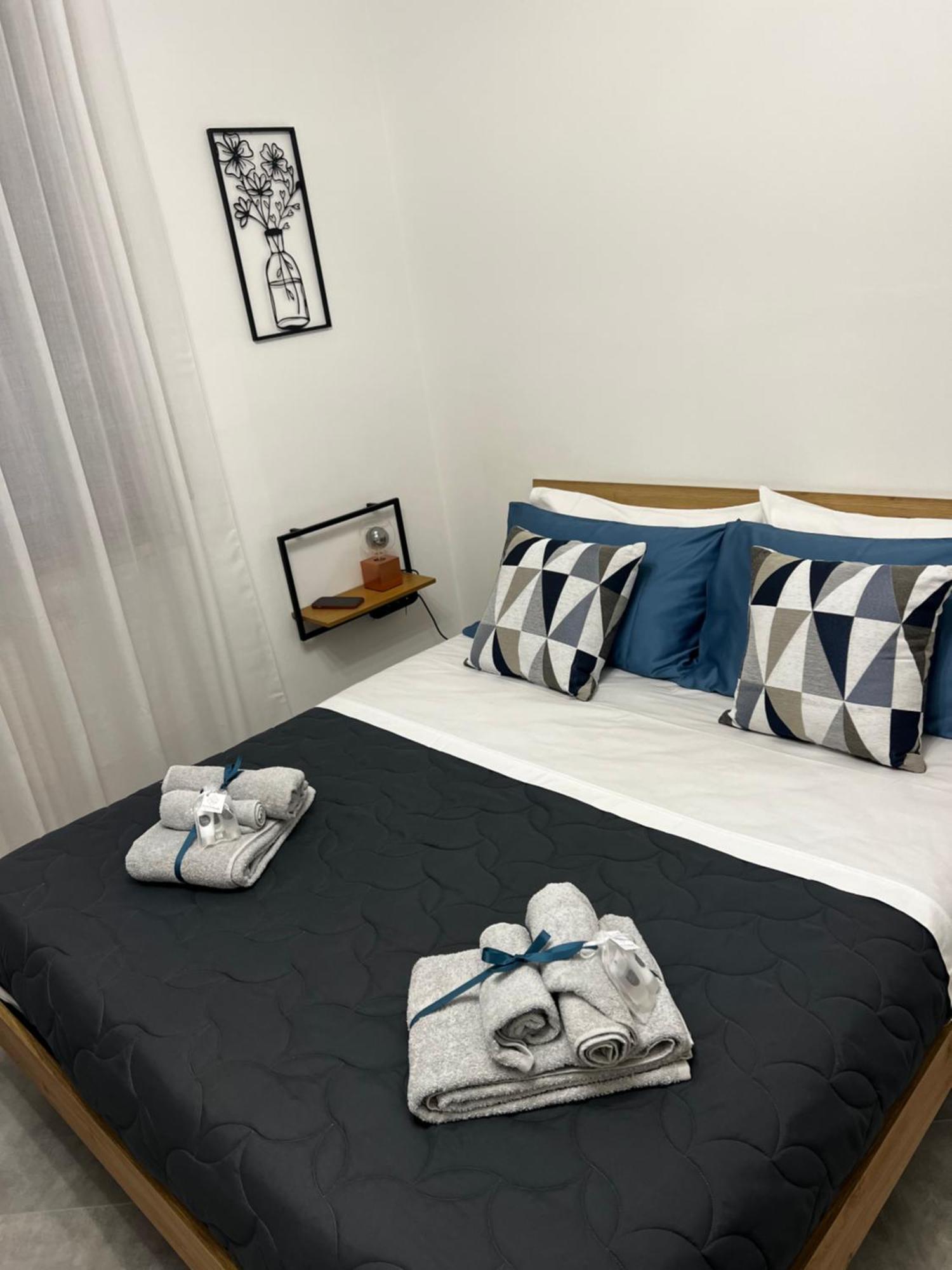 Roka House Apartment Peschiera del Garda Luaran gambar